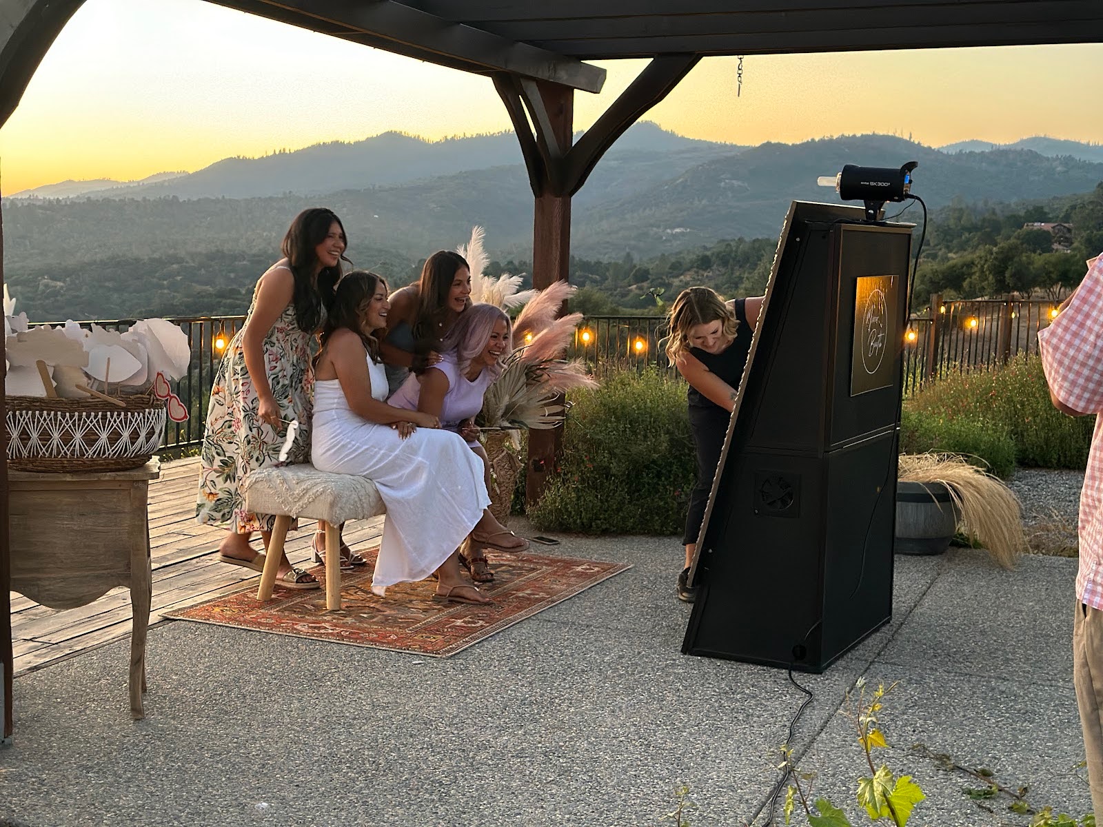 Trailer Full photo booth celebration