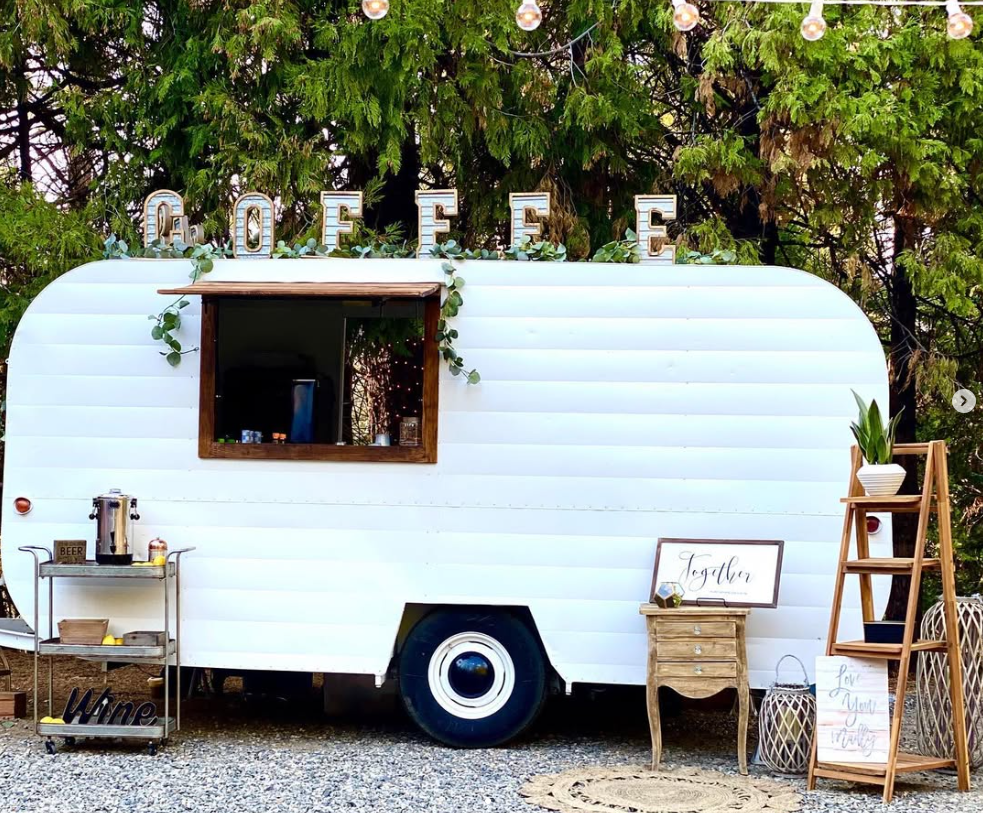 Trailer Full mobile coffee bar experience